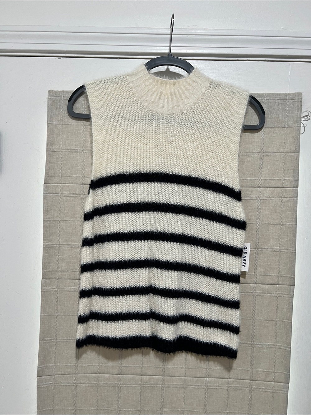 Old Navy Cream and Black Striped Eyelash Sleeveless Top